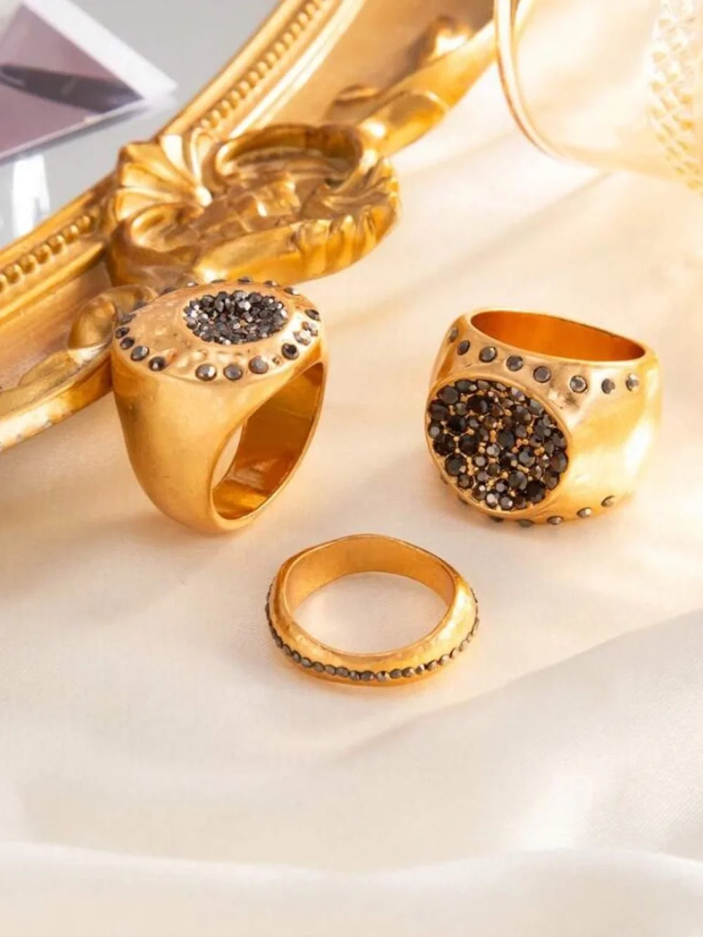 Obsidian Onyx Pavé Luxury Gold Signet Ring